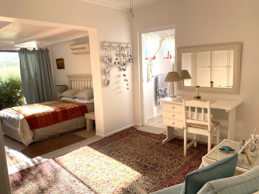 To Let 3 Bedroom Property for Rent in Brenton On Lake Western Cape